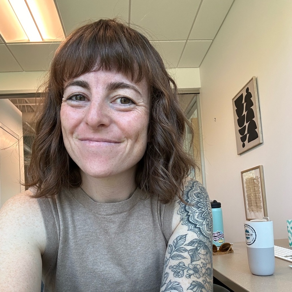 Meet your Posher, Claire